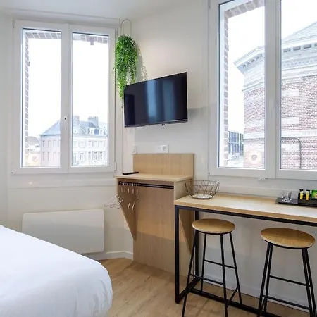 4 Proche De La Gare Et Du Centre أميا