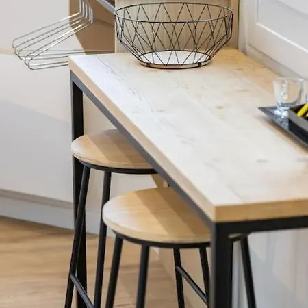 شقة 4 Proche De La Gare Et Du Centre *