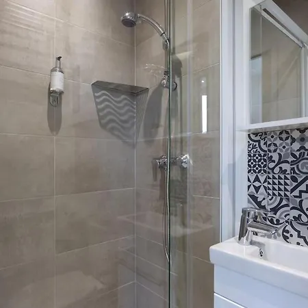 4 Proche De La Gare Et Du Centre أميا